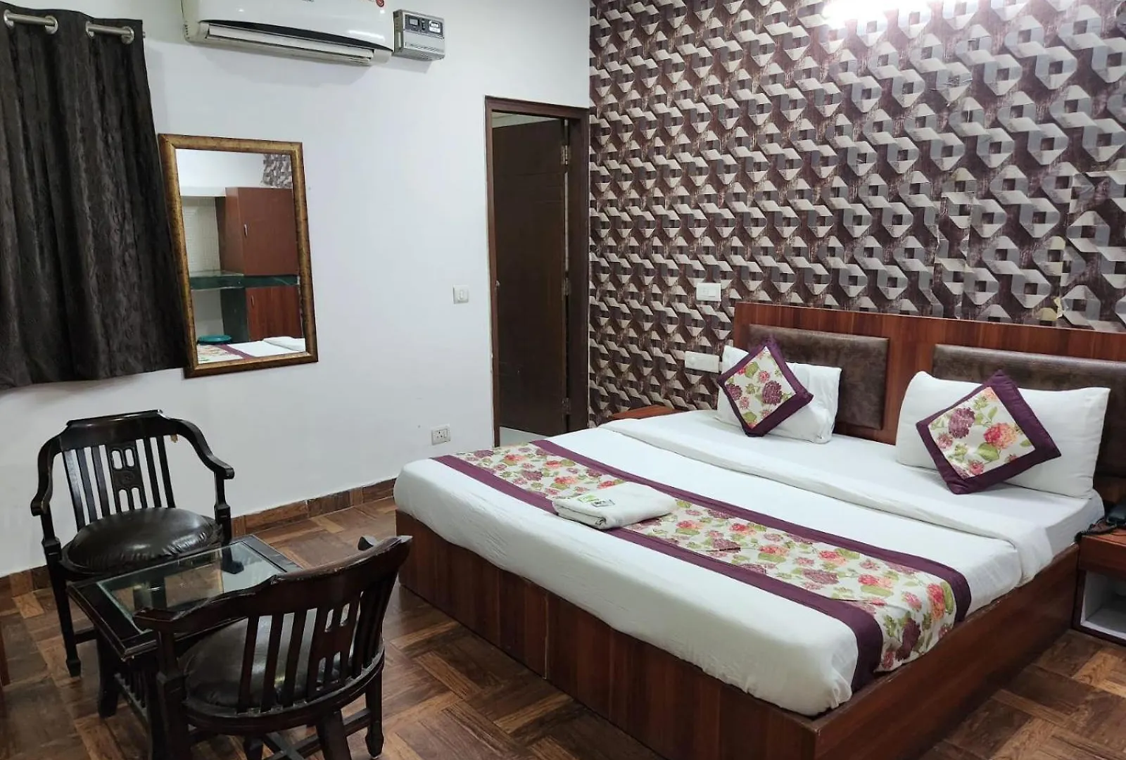 Hotel Naveen New Delhi